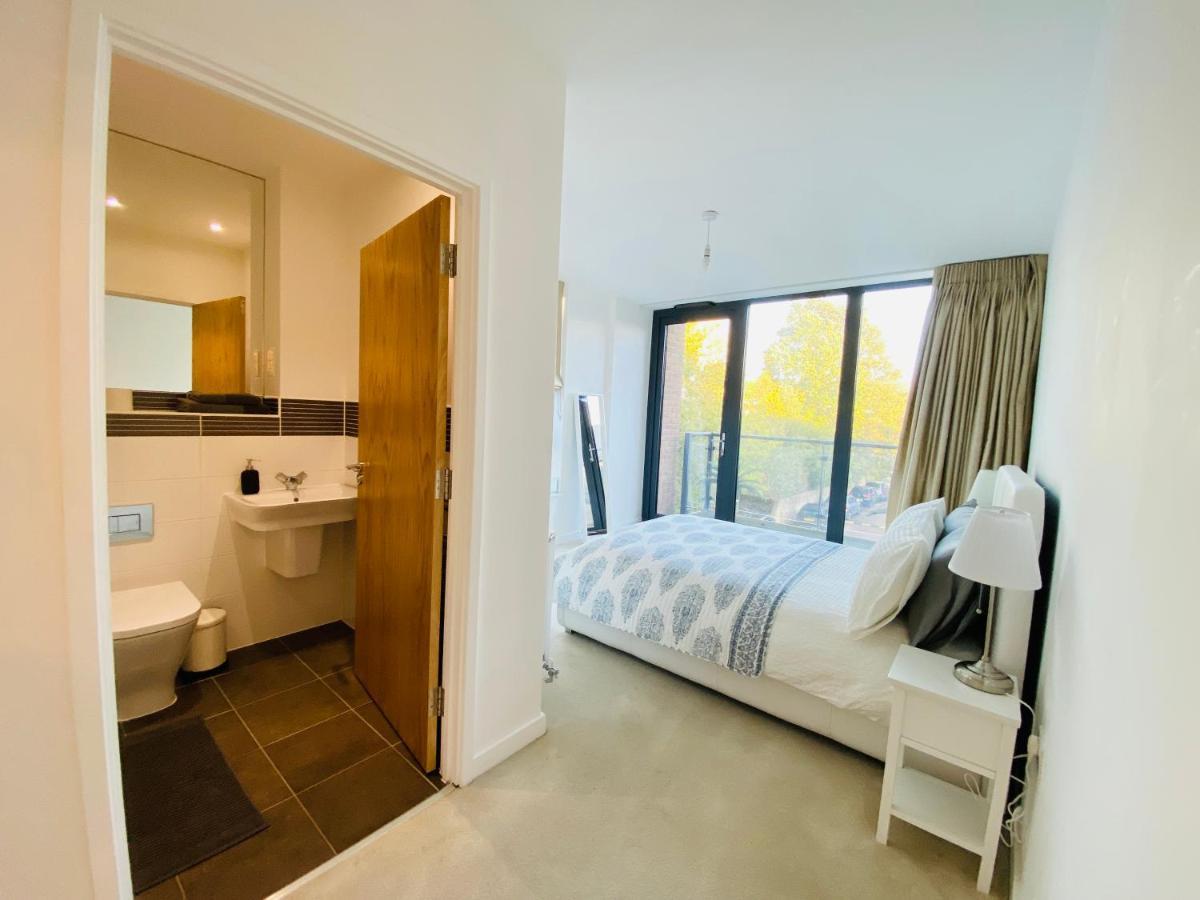 Spacious Two Bedroom Apartment In Balham Лондон Экстерьер фото