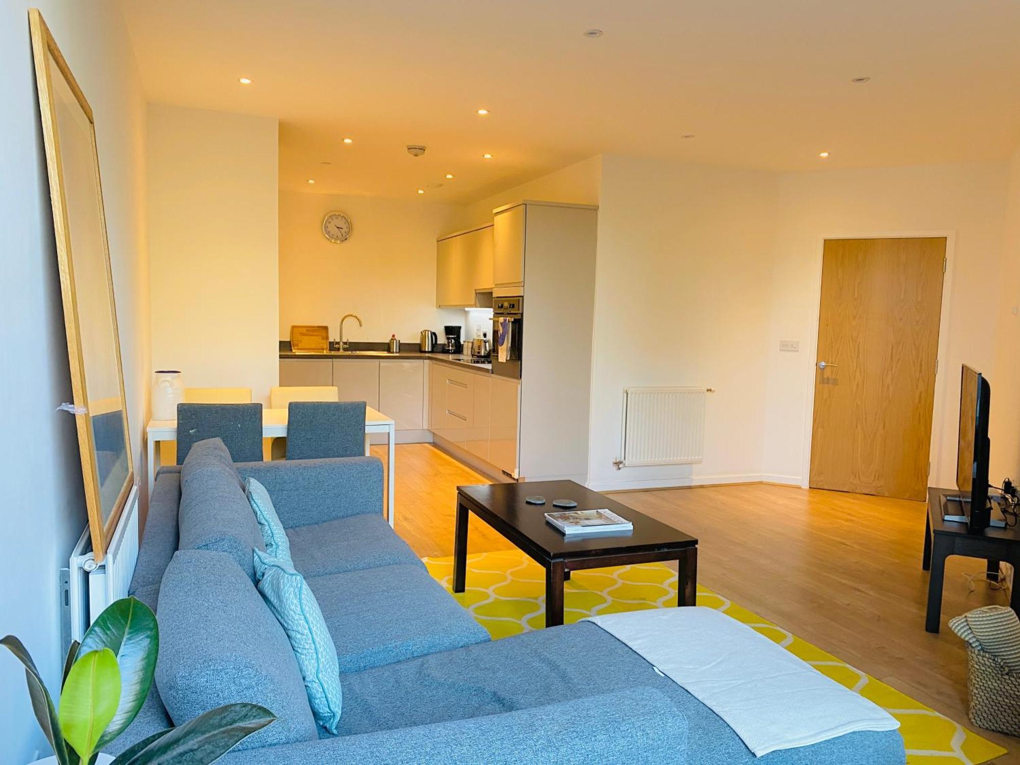 Spacious Two Bedroom Apartment In Balham Лондон Экстерьер фото