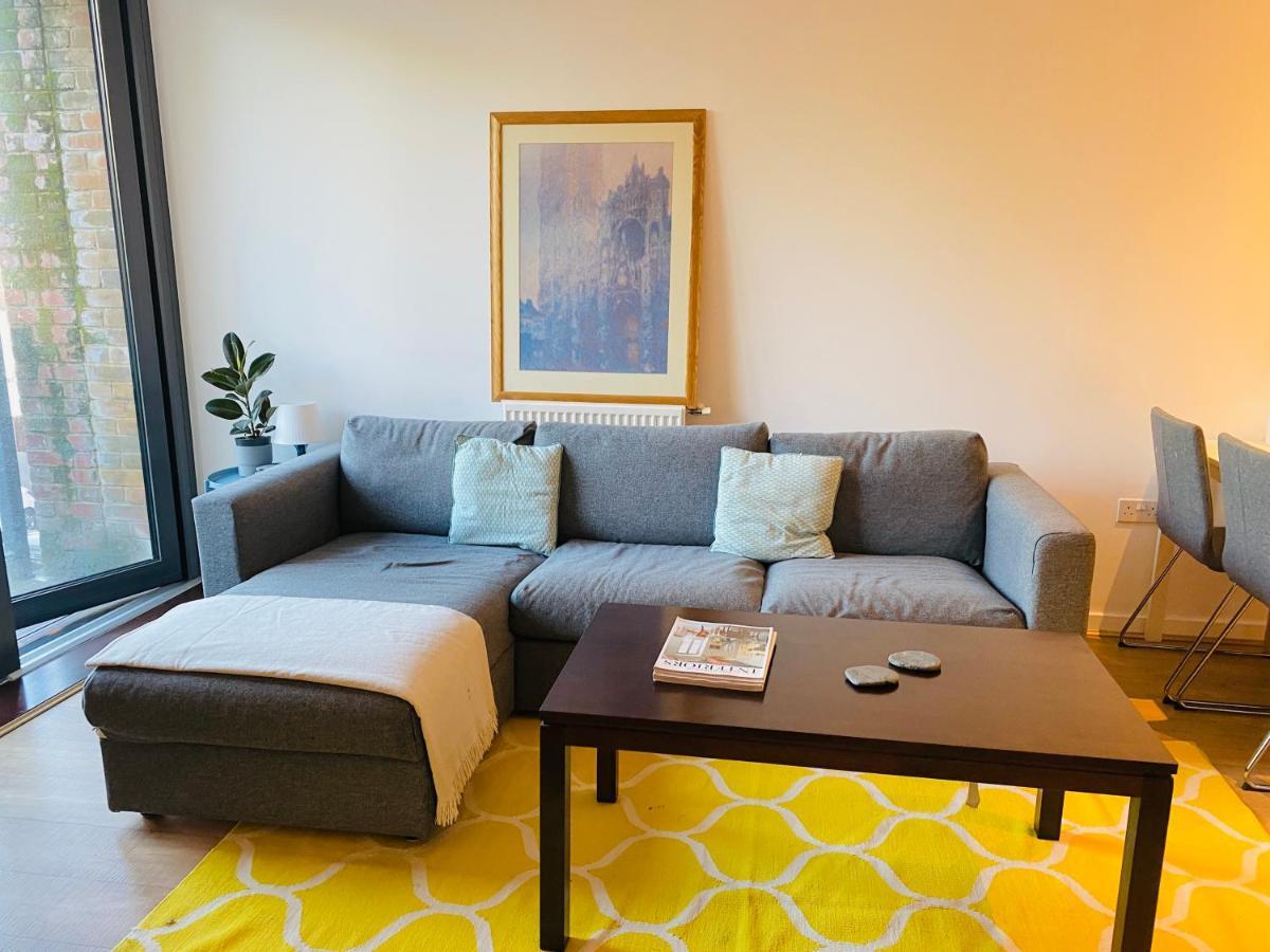 Spacious Two Bedroom Apartment In Balham Лондон Экстерьер фото